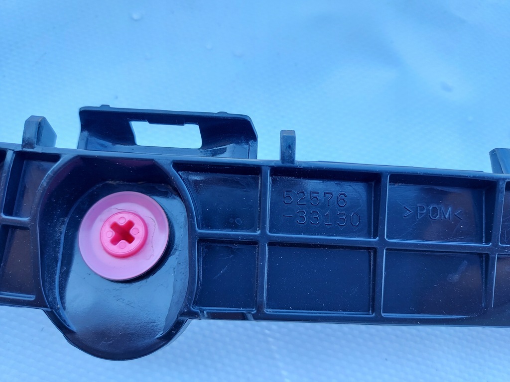 фото №9, Направляющая бампера camry 2017-2023 52576-33130