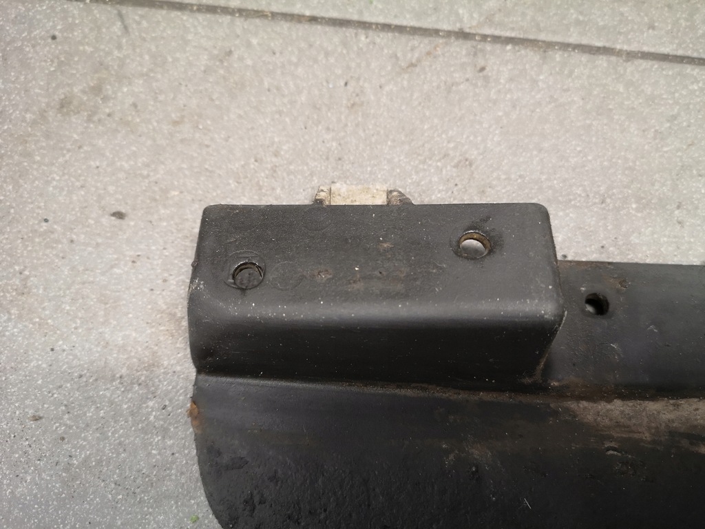 фото №7, Брызговик спойлер правый задняя audi a6 c6 4f0853834