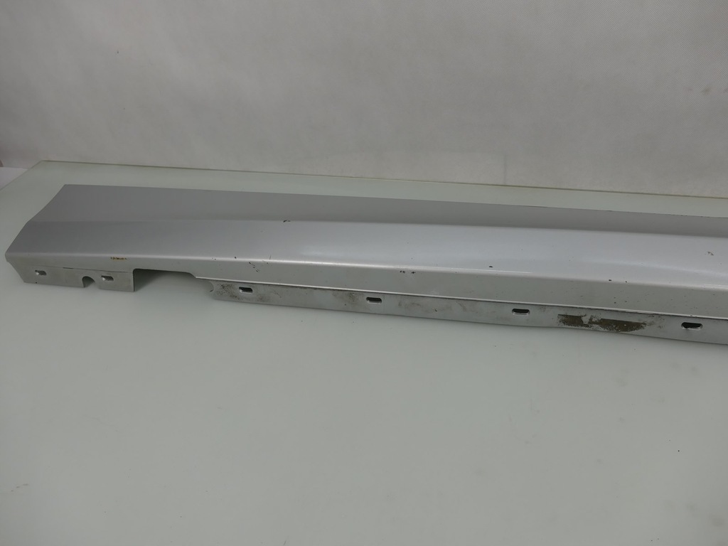 фото №7, Bmw e87 1 молдинг порог правая накладка серебристая