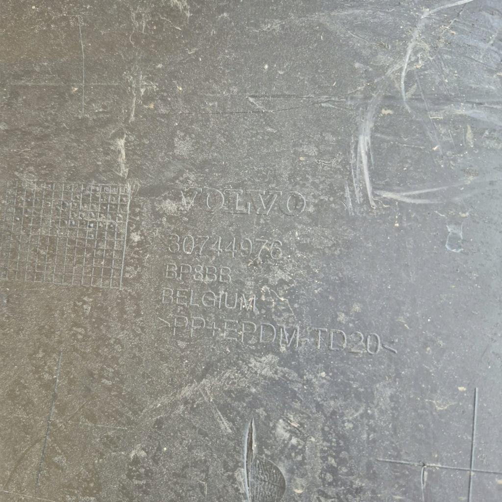 Volvo v50 lift 07-12 бампер перед передний sprysk в Украине