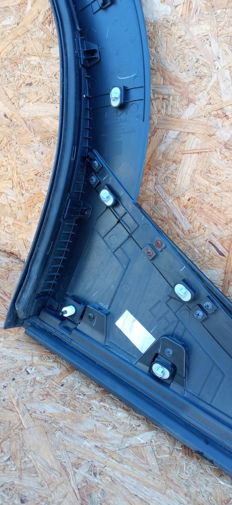 фото №11, Kia ev6 2021- молдинг накладка двері лівий задня ліва задня 87733-cv100