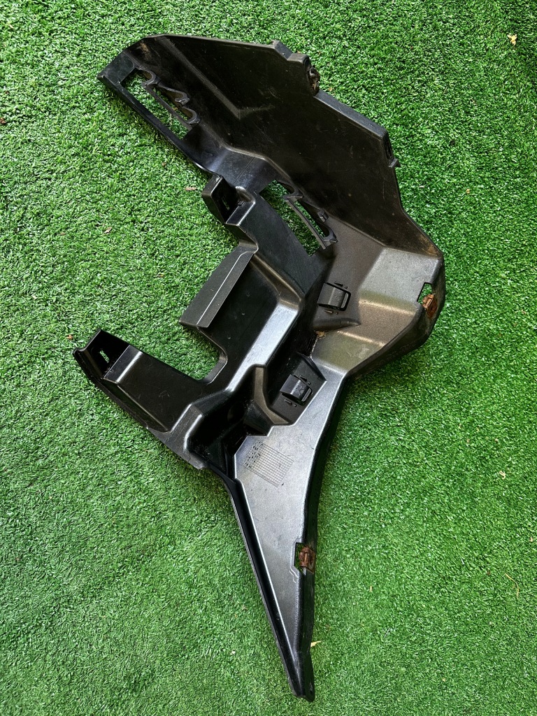 Bmw 1 f20/f21 напрямна лівий бампера перед Зі Шроту