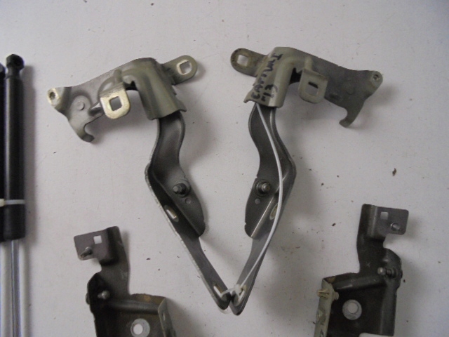 фото №3, Петли капот renault captur i 13 r bixnk