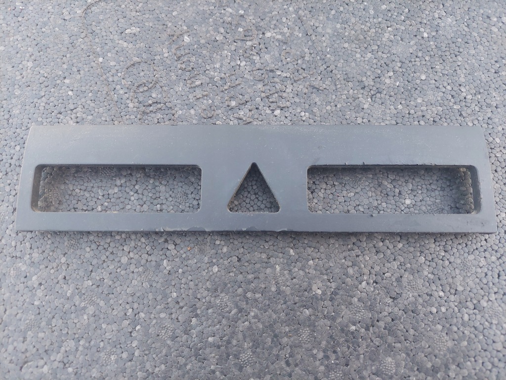 фото №1, Audi a3 8l lift 00-03 рамка консолі 8l0863321 cała