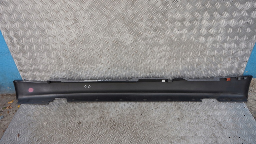 Bmw 1 e87 накладка порог правый  quarzblau a18 Доставка