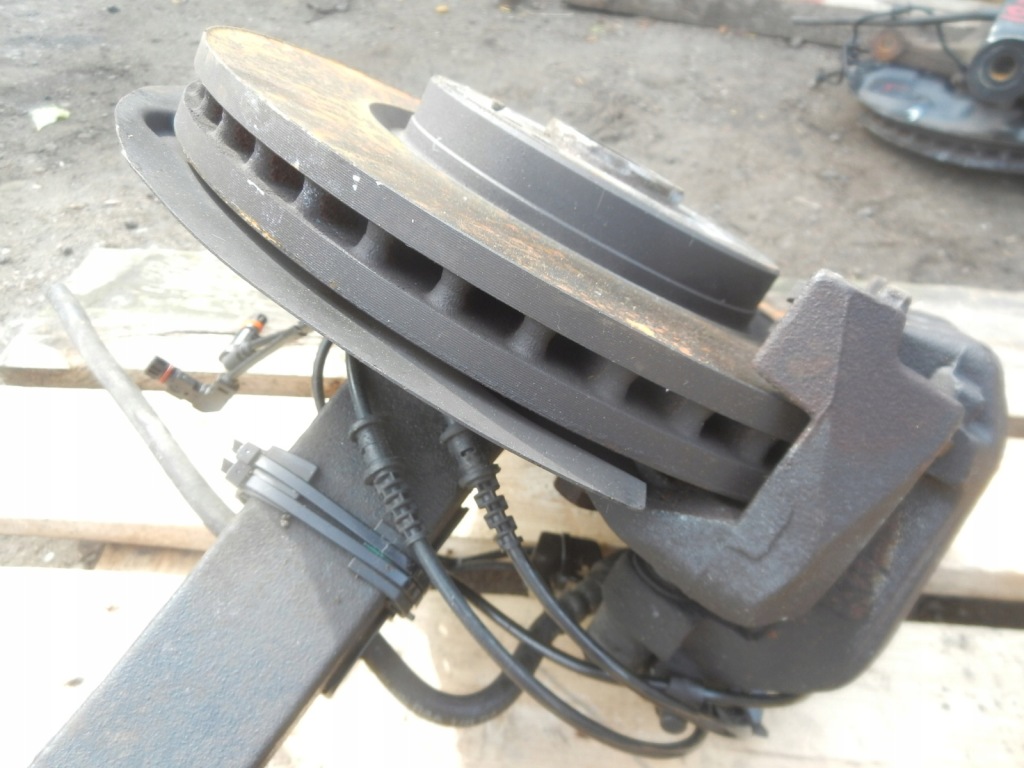 фото №7, Поворотний кулак права перед mercedes w164 164 3.0cdi