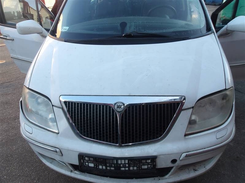 Капот решітка  lancia phedra Ціна