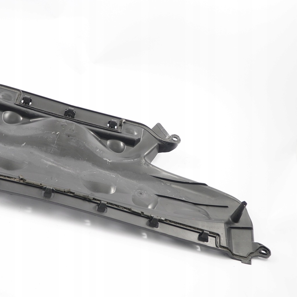 фото №13, Mercedes w211 cls c219 защита панель впуск воздуха капот a2118800236