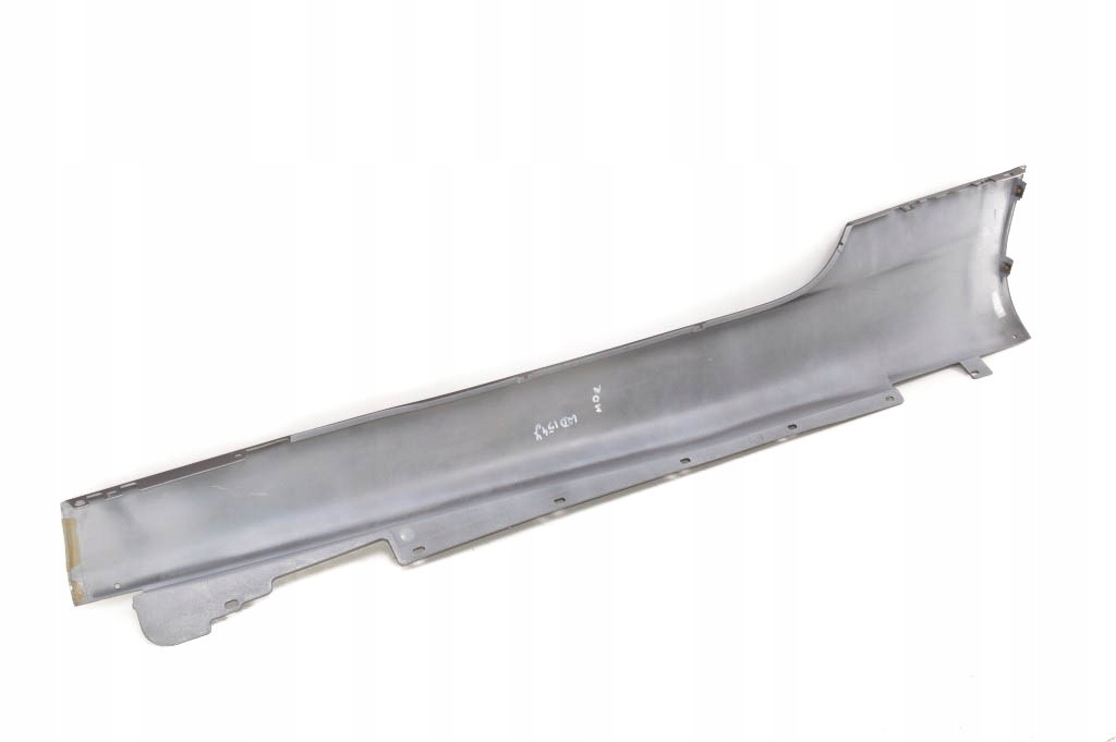 фото №15, Aston martin db9 2004-2012r молдинг порог правая