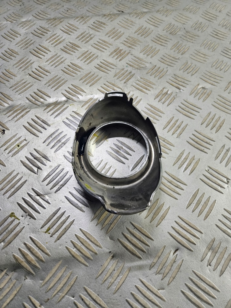 фото №4, Рамка протитуманної фари права ford focus mk3