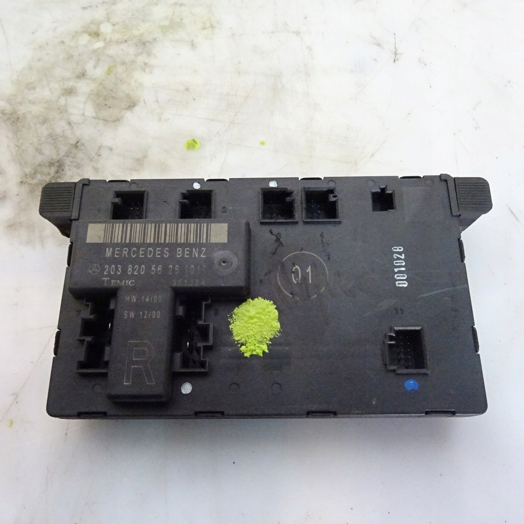 фото №1, Mercedes c220 w203 модуль дверь 2038205626