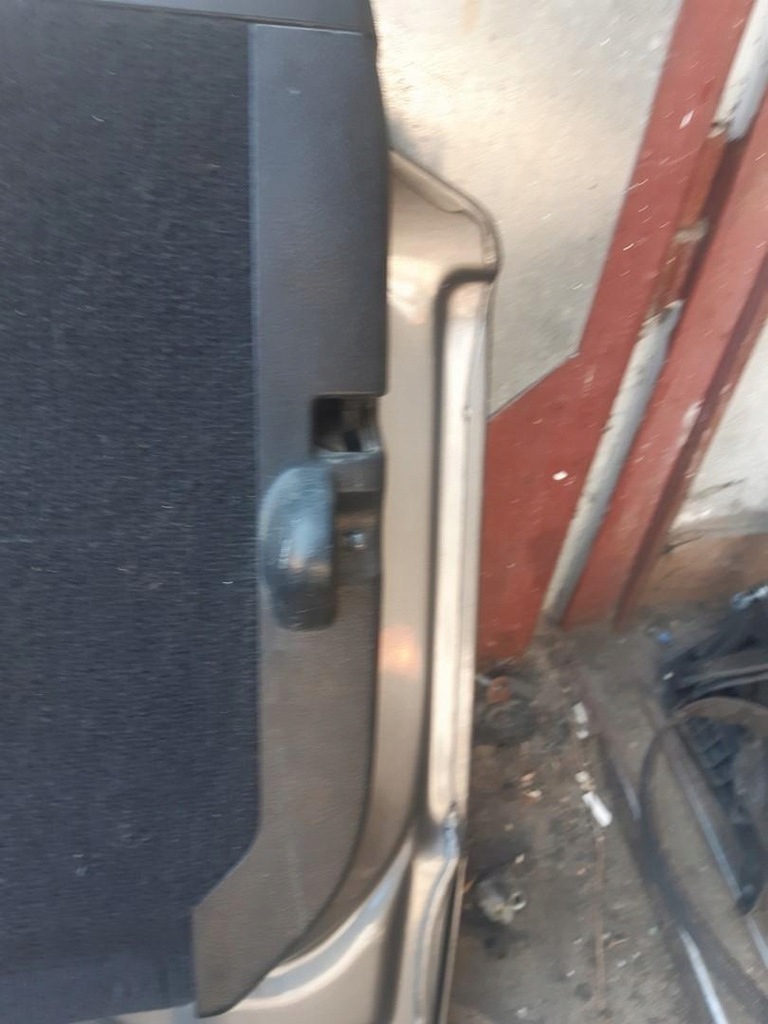 фото №9, Кришка багажника борт багажника lrc907 discovery iii