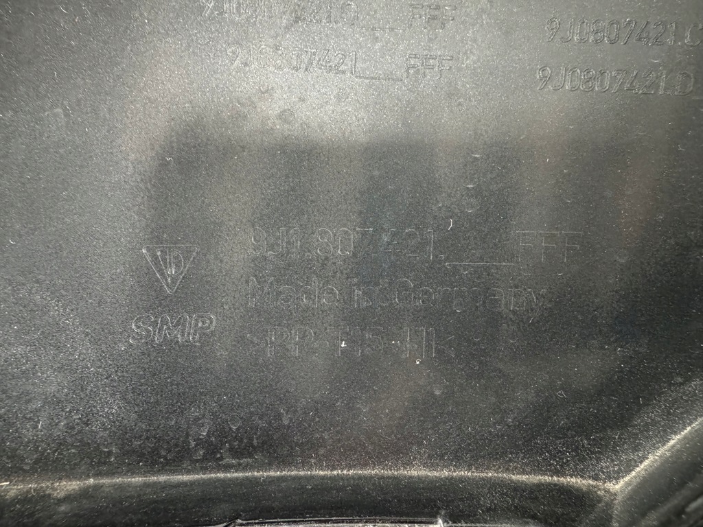 фото №8, Porsche taycan бампер задний