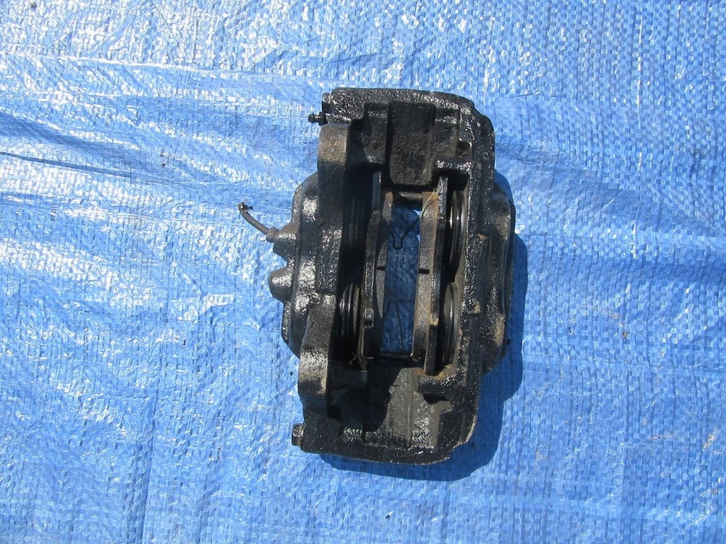 фото №8, Toyota land cruiser 120 2003 суппорт тормозной перед