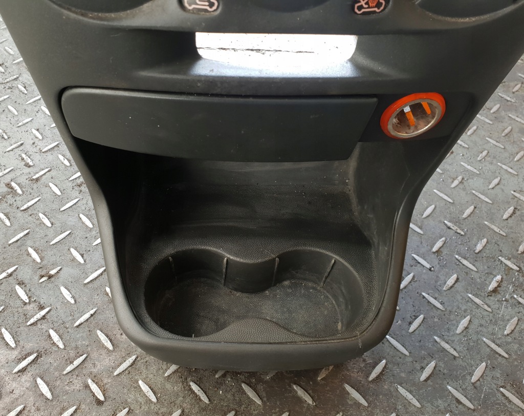 фото №2, Рамка попільничка fiat punto ii