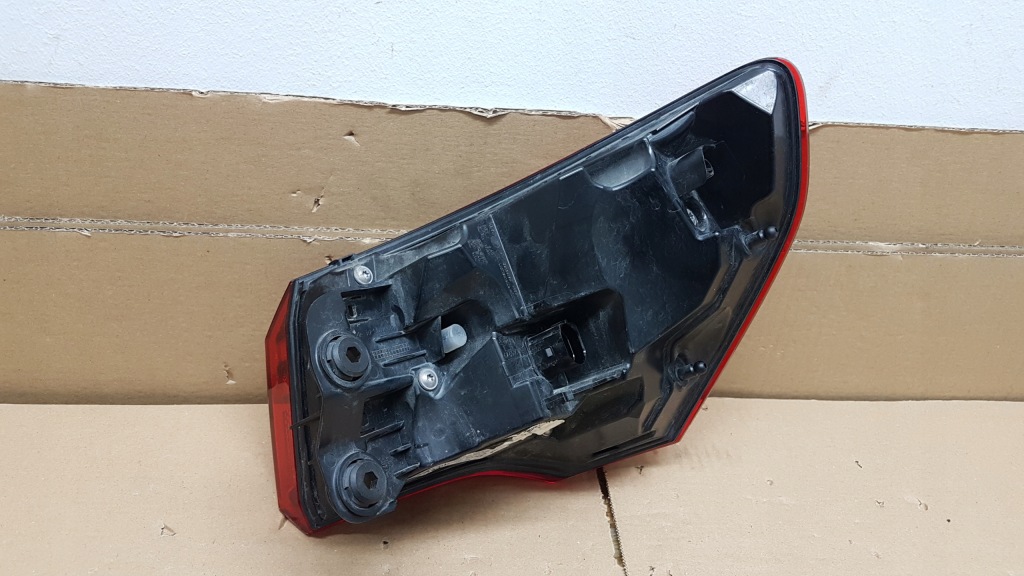 Фара задній ліва audi q3 2 led 83a945091 Ціна