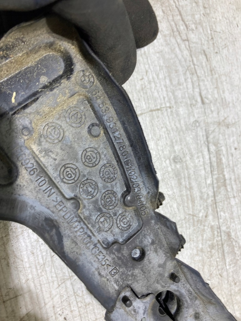 фото №2, Гумовий елемент лонжерон 9312780 mini cooper f55 18r