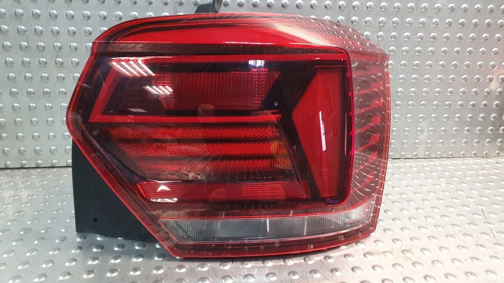 фото №1, Лампа задняя правая vw polo vi 2g0 2g0945096b 17-