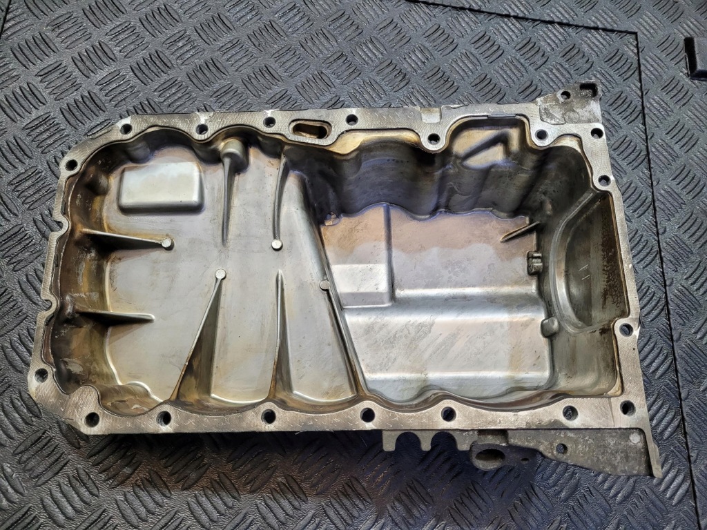 Поддон масляная mini купе cooper sd r58 2.0d 7811592 Цена