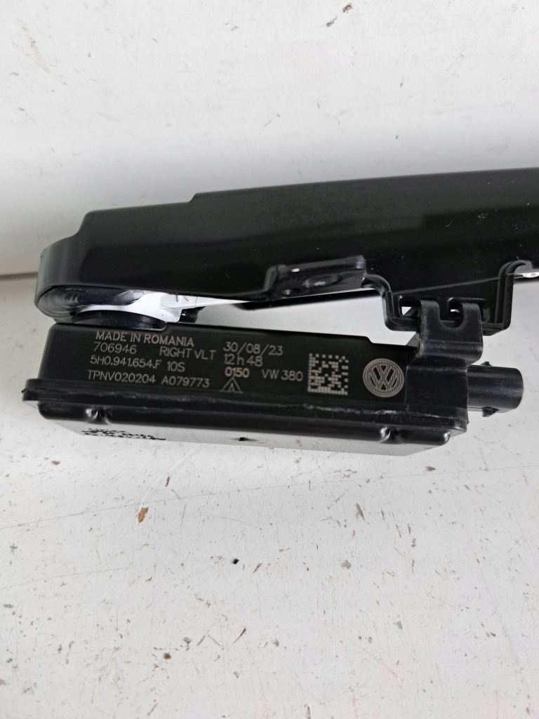 фото №7, Vw golf viii 8 led решетка решётка подсветка 5h0941654f оригинал