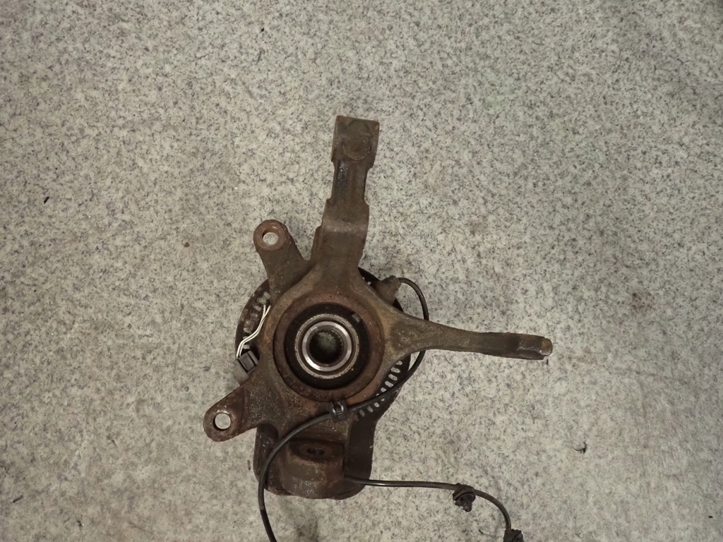 фото №8, Suzuki swift 10- поворотний кулак передня права