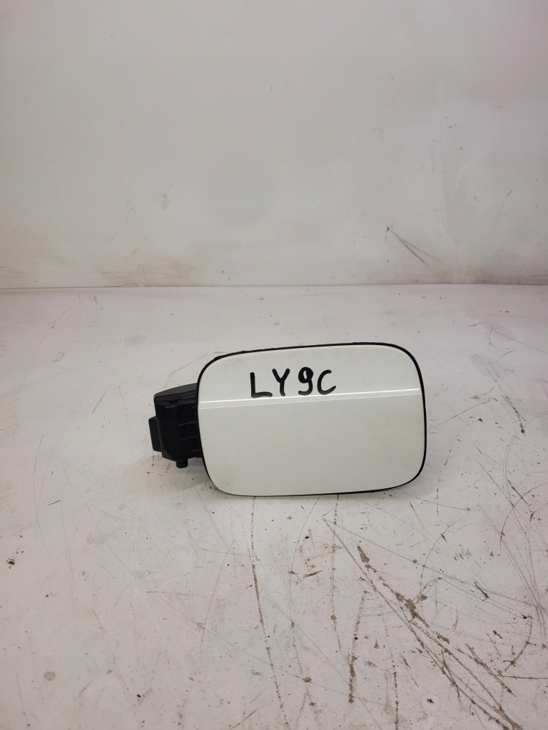 фото №1, Крышка заливной топлива audi a4 b8 8k0809999d ly9c