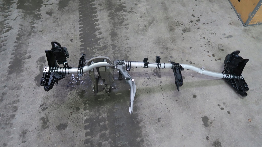 фото №1, Mercedes w222 труба кронштейн панелі каркас