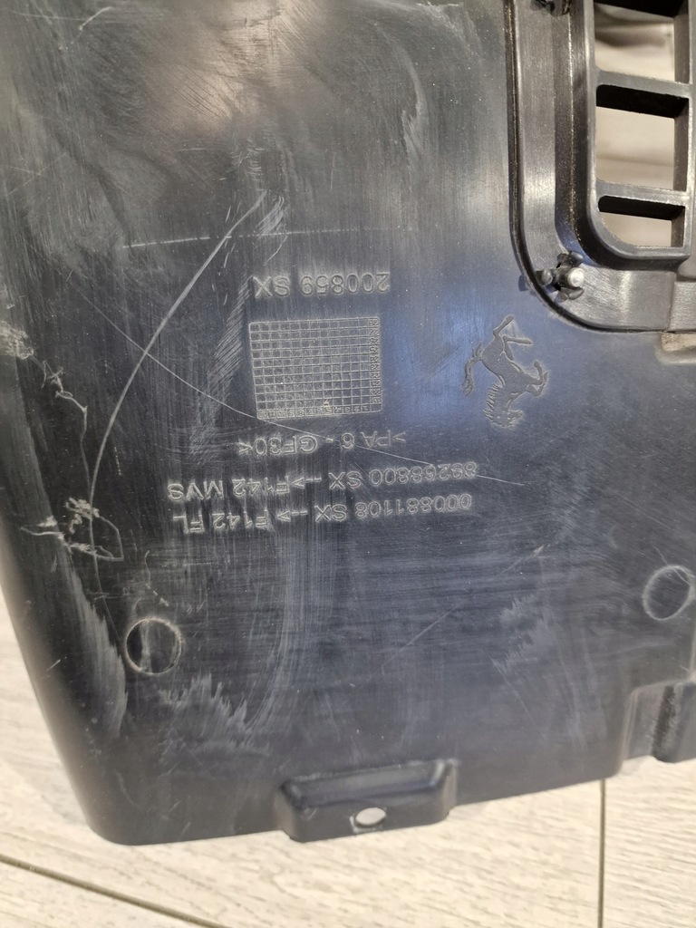 фото №5, Задние левая подкрылок ferrari 488 89268800