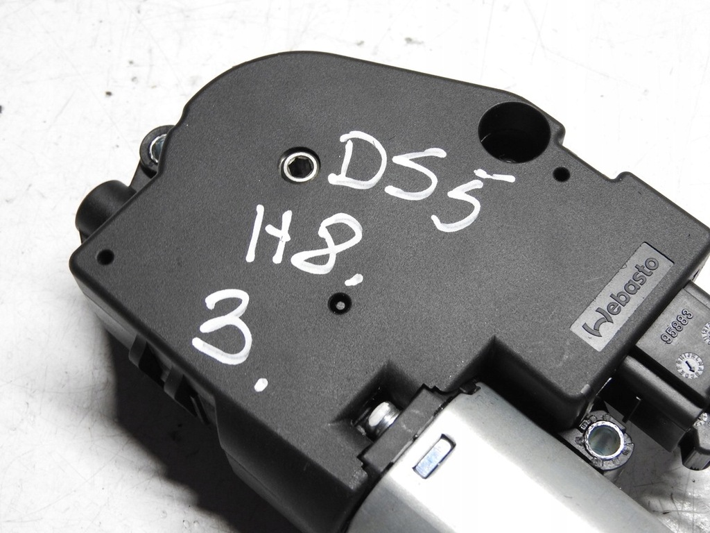 фото №9, Citroen ds5 11-15 моторчик люк 1731706a 2224653c