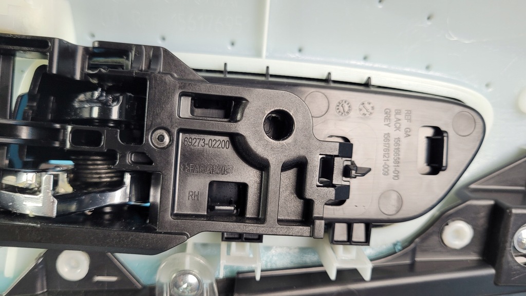 фото №14, Suzuki swace corolla e21 21r обшивка дверь правый перед 67611-02860