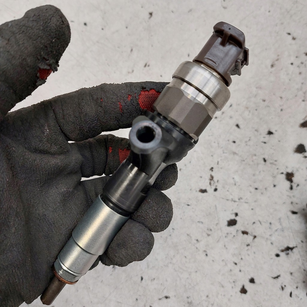 фото №13, Subaru forester iii 3 legacy 4 iv 2,0d форсунка denso 16613aa020