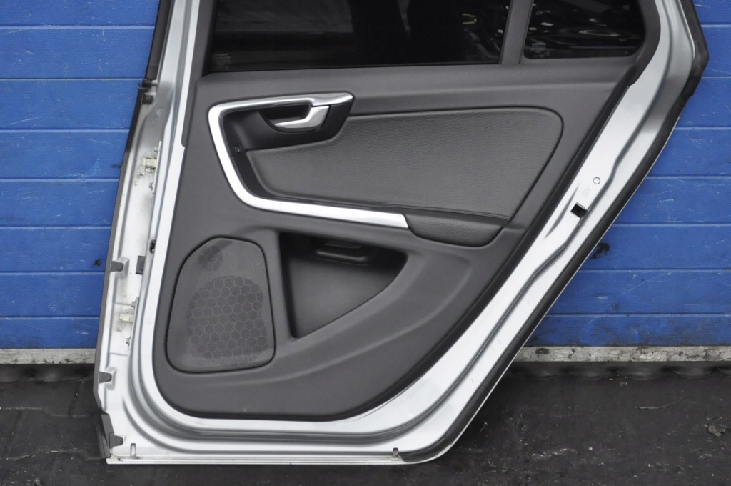 фото №6, Volvo v60 двері правий задня задні 477-46 kpl