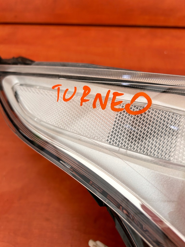 фото №8, Лампа ford tourneo connect led правая перед повреждённые ушко