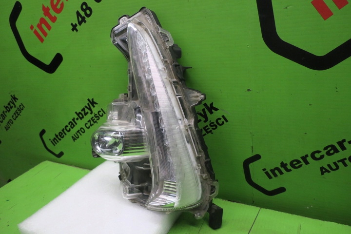 фото №2, Toyota prius prime противотуманная фара левый led