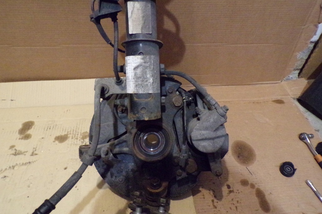 фото №8, Peugeot 308 ii t9 1.2 thp.mcpherson поворотний кулак лівий