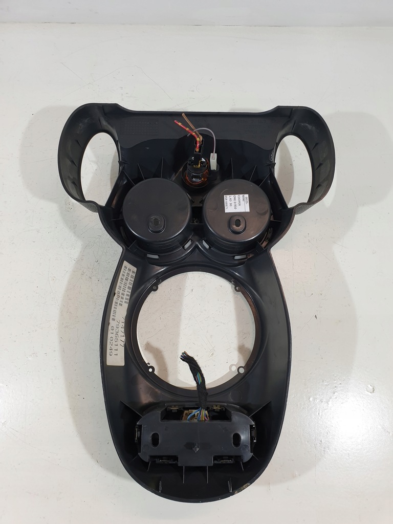 фото №6, Панель консоль туннель 7147186 mini cooper one r50 eu