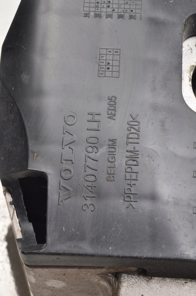 Volvo xc90 балка бампера задня задня pod бампер 31698774 31407791 31407790 Недорого