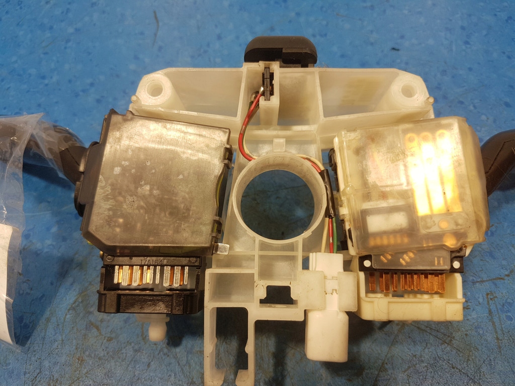 фото №11, Subaru forester ii переключатель комбинированный 83111sa16