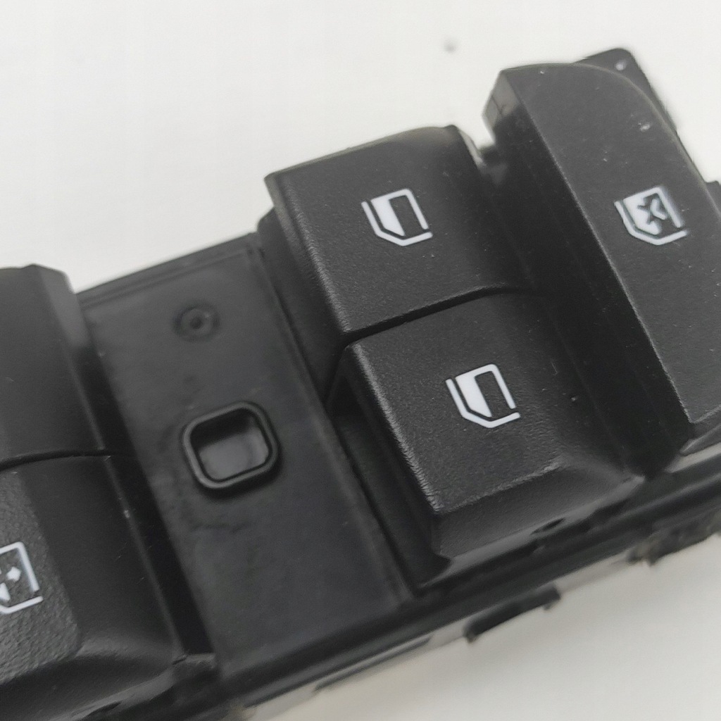 фото №7, Kia sportage 2024 перед сторона правая кнопки окон