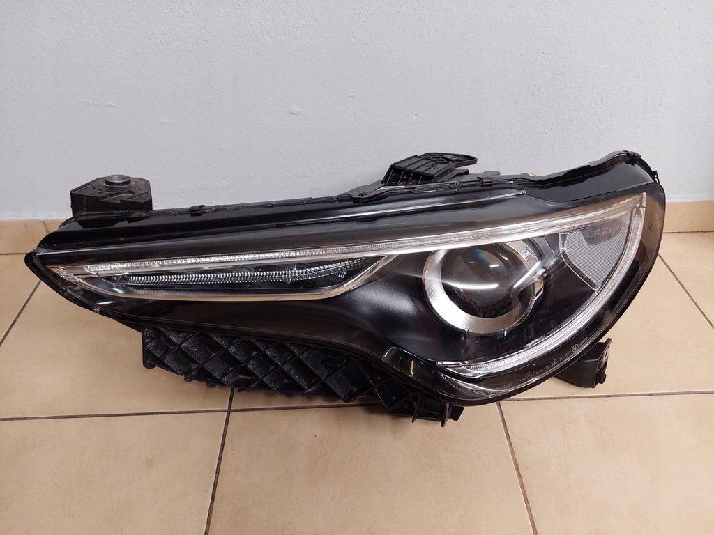 фото №1, Alfa romeo stelvio ксенон левая