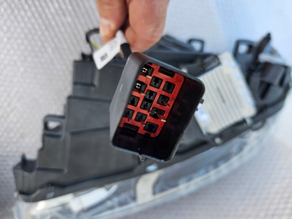 фото №12, Volvo s60 v60 13-18 лампа ксенон перед левая lub правая nowa valeo комплектная