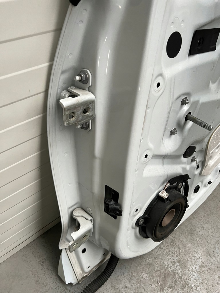 фото №11, Дверь правый задняя задние renault clio iv 4