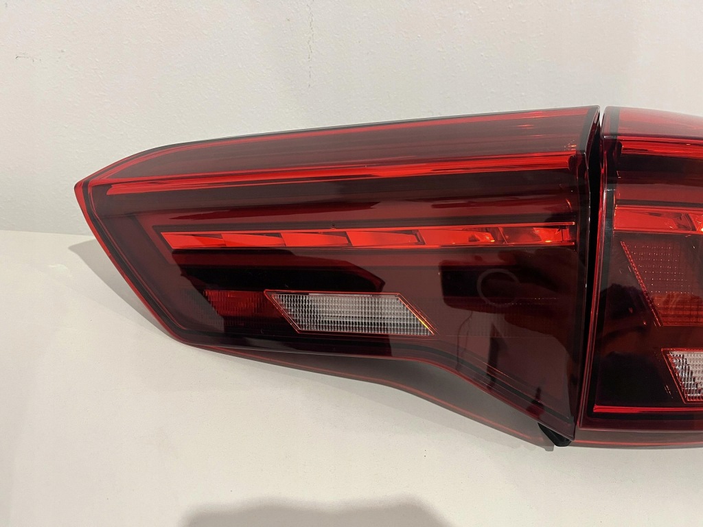 фото №4, Vw t-roc 2ga лампы задняя комплект левая правая