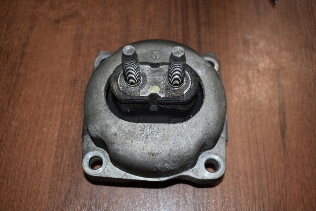 фото №1, Idealna подушка двигуна mercedes w167 1