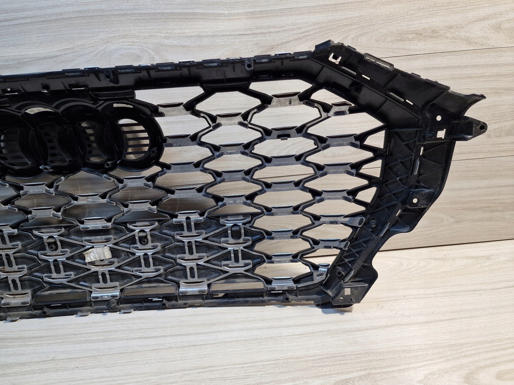 фото №10, Решітка радіатора решітка радіатора бампера audi q3 83a 83f s-line