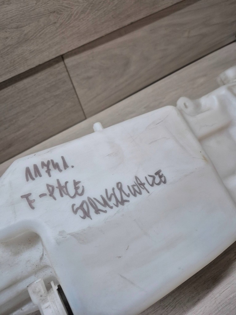 фото №7, 11741. jaguar f-pace бак омывателя hx53-17b613-ac