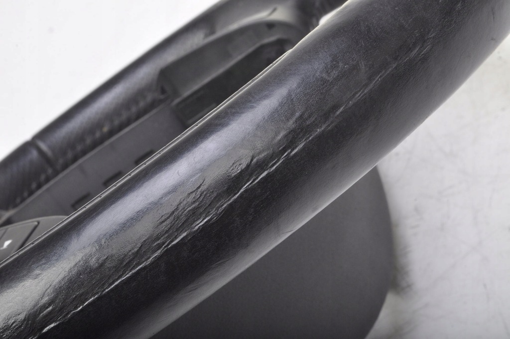 фото №15, Volvo c70 ii воздуховод кожаный 30778746 navi