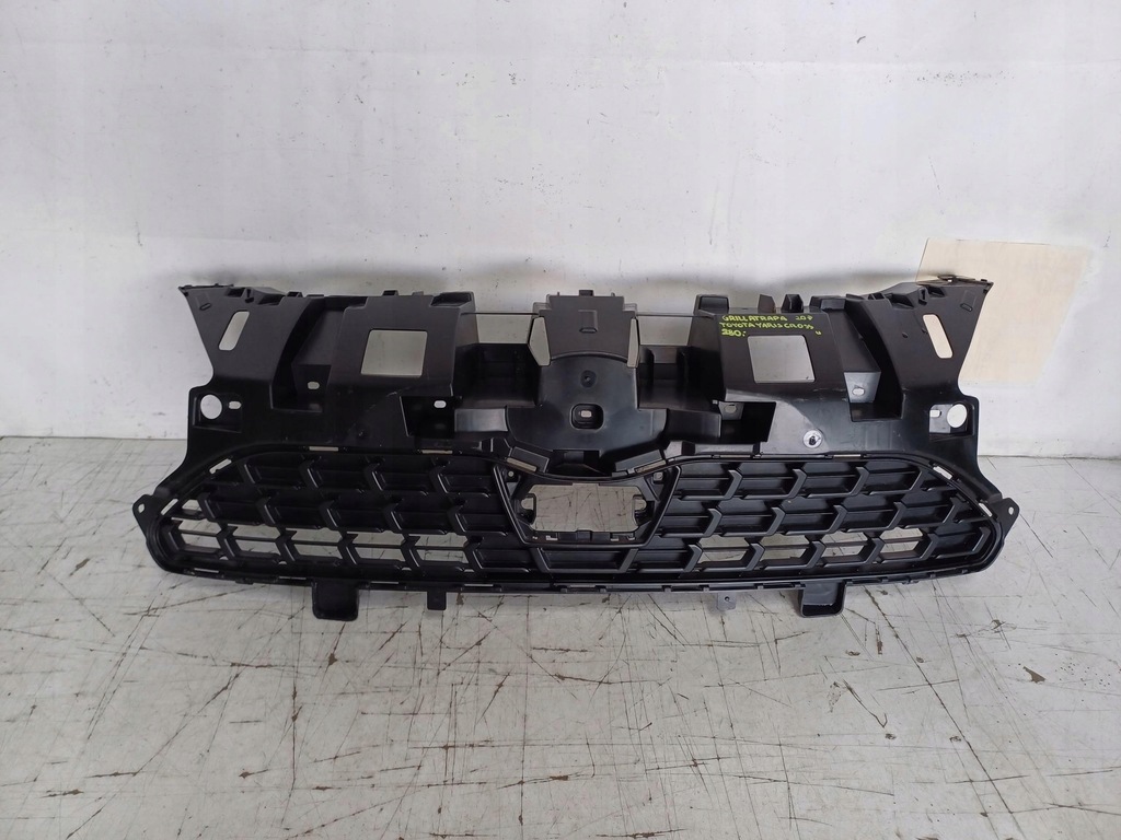 фото №1, Решётка радиатора решётка радиатора бампера toyota yaris cross 20-