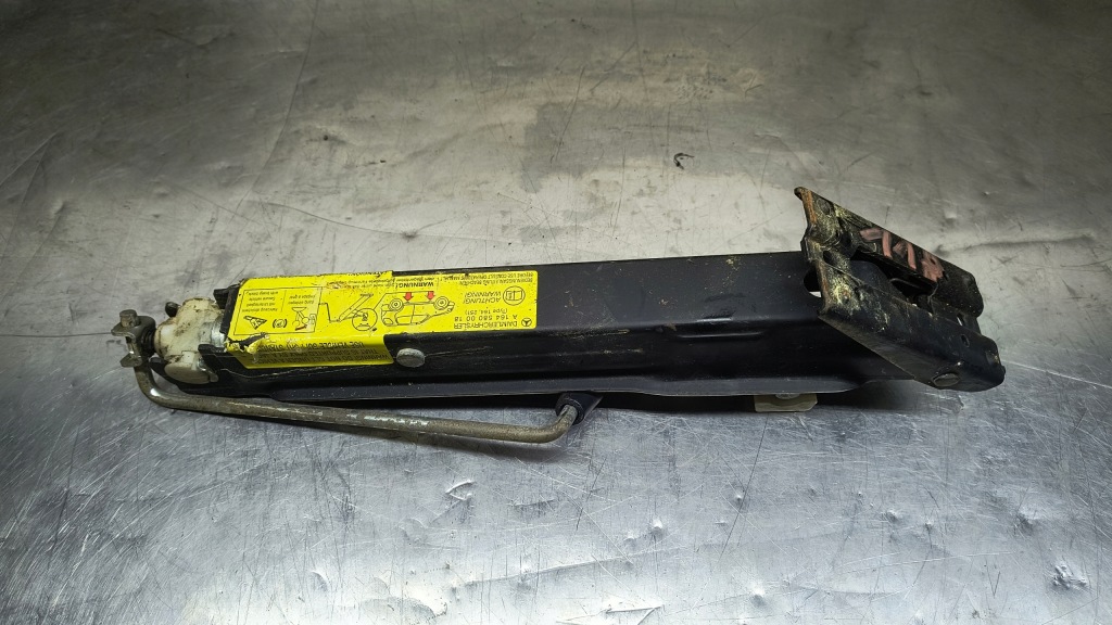 фото №1, Mercedes ml w163 домкрат подъемник автомобильный a163580018