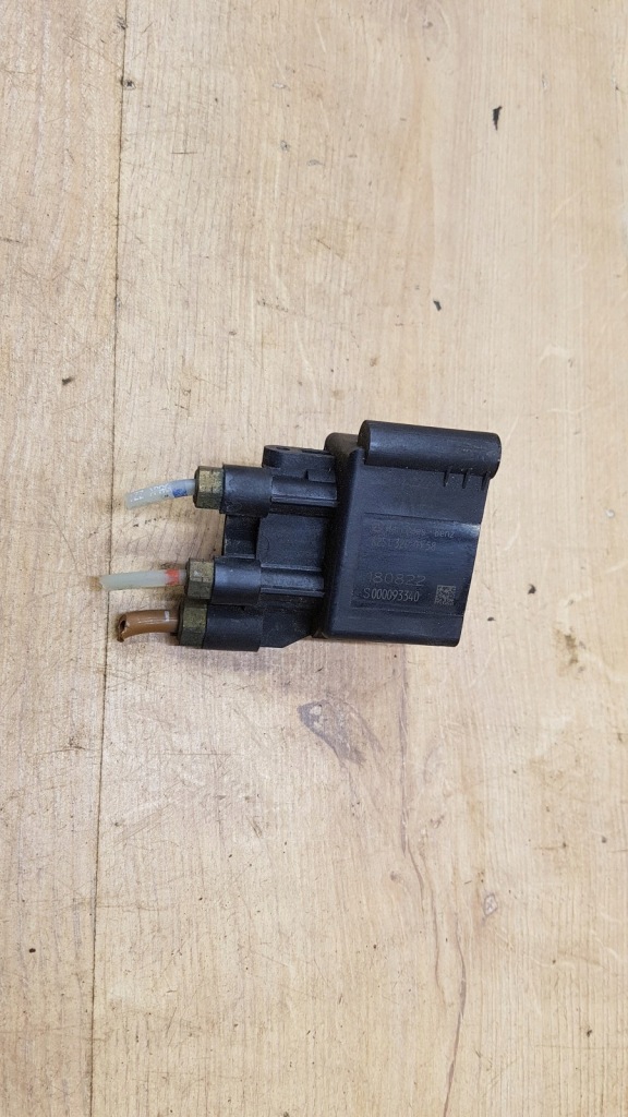 Купить Распределитель подвеска airmatic mercedes w213